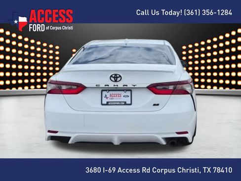 Used 2023 Toyota Camry SE FWD image 7