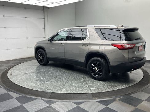 Certified 2018 Chevrolet Traverse LT AWD/4WD image 2