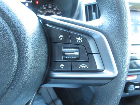 Used 2020 Subaru Impreza 2.0i Premium image 22