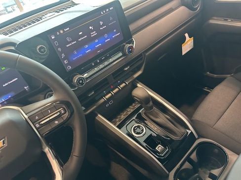 New 2026 Chevrolet Colorado W/T image 28