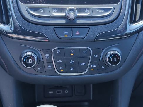 Used 2024 Chevrolet Equinox RS FWD image 17