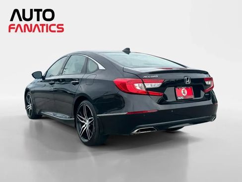 Used 2021 Honda Accord Touring image 3