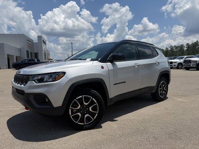 Used 2025 Jeep Compass Trailhawk