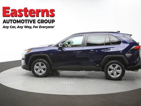 Used 2022 Toyota RAV4 XLE AWD/4WD image 65