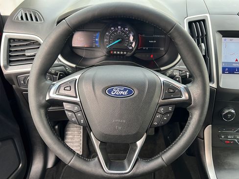 Used 2019 Ford Edge SEL w/ Equipment Group 201A AWD/4WD image 17