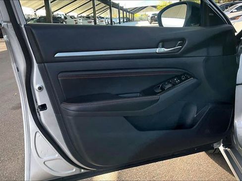 Certified 2023 Nissan Altima 2.5 SR image 20