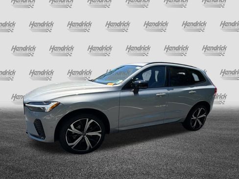 Used 2023 Volvo XC60 B5 Ultimate w/ Climate Package FWD image 10