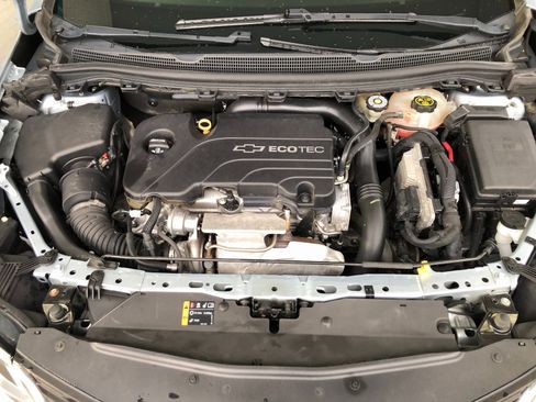 Certified 2017 Chevrolet Cruze LS image 3