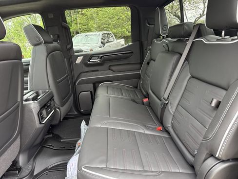 New 2026 GMC Sierra 1500 AT4X w/ LPO, Black Badging Package image 6