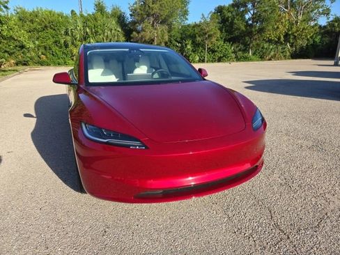 Used 2025 Tesla Model 3 Long Range RWD image 8