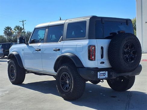 Used 2023 Ford Bronco Wildtrak image 5