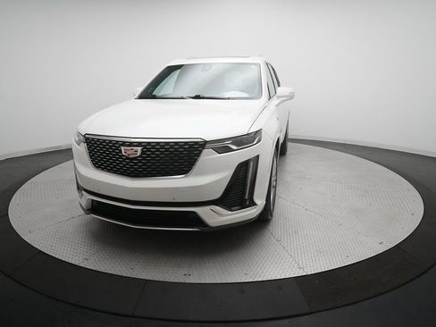 Used 2024 Cadillac XT6 Premium Luxury w/ LPO, Floor Liner Package image 34