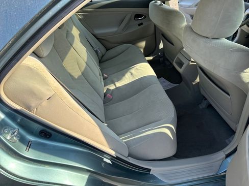 Used 2009 Toyota Camry LE FWD image 33