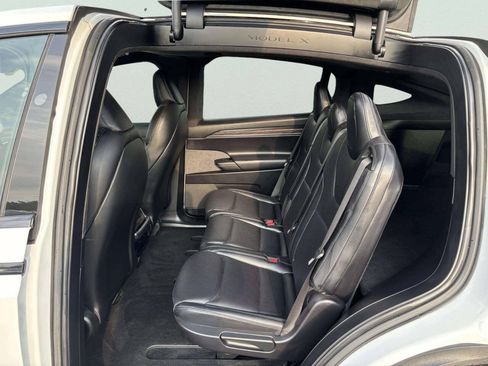 Used 2022 Tesla Model X AWD/4WD image 21