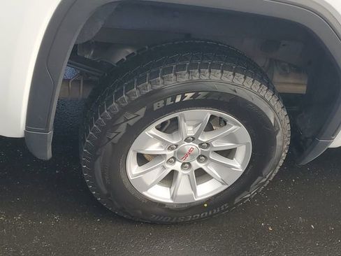 Certified 2023 GMC Sierra 1500 SLE image 5