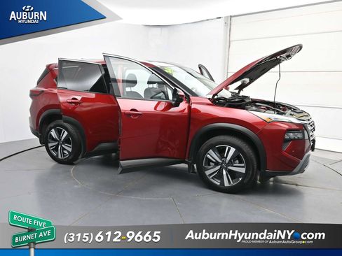 Used 2024 Nissan Rogue SL w/ SL Premium Package AWD/4WD image 38