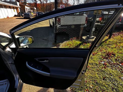 Used 2012 Toyota Prius Four image 31