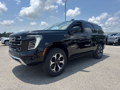 New 2026 GMC Yukon AT4 w/ AT4 Premium Plus Package AWD/4WD image 2