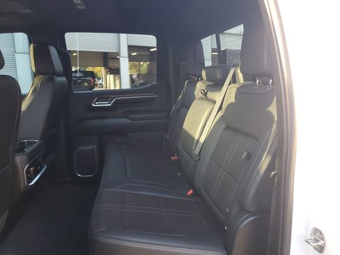 Used 2022 Chevrolet Silverado 1500 High Country w/ High Country Premium Package image 91