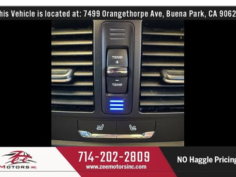 Used 2017 Porsche Macan AWD/4WD image 48