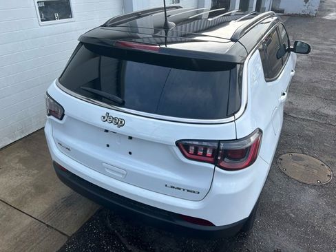 Certified 2022 Jeep Compass Limited image 5