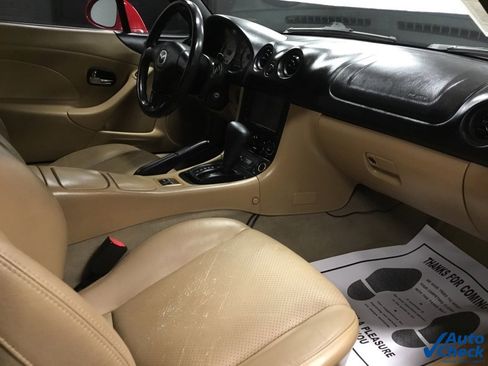 Used 2002 MAZDA MX-5 Miata LS image 38