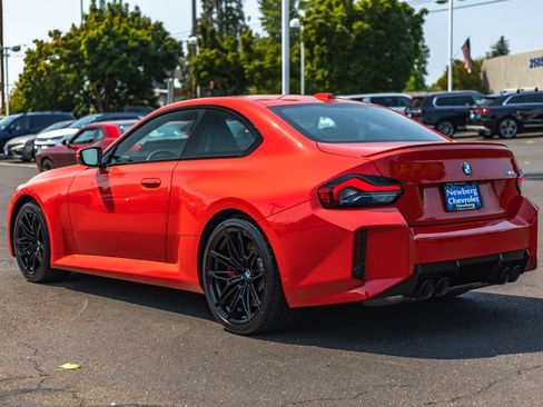 Used 2023 BMW M2 w/ Lighting Package RWD image 9