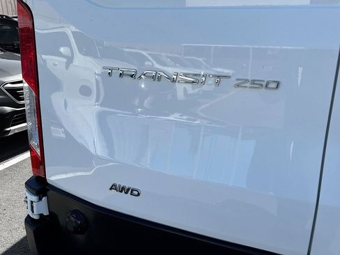 Used 2024 Ford Transit 250 148 Medium Roof Extended AWD image 9
