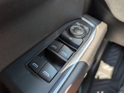 Used 2022 Chevrolet Silverado 1500 LT image 33