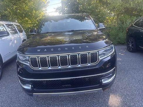 Used 2024 Jeep Wagoneer L Series III w/ Premium Group I AWD/4WD image 18