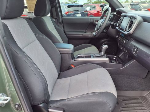 Used 2022 Toyota Tacoma TRD Sport RWD image 13
