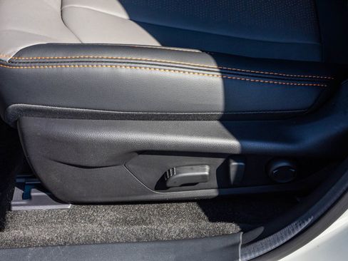 New 2025 Subaru Crosstrek 2.5i Limited w/ Popular Package #3A image 28