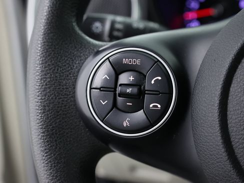Used 2021 Kia Soul LX FWD image 21