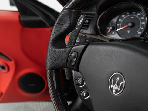 Used 2018 Maserati GranTurismo MC RWD image 32