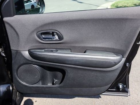 Used 2020 Honda HR-V LX image 52