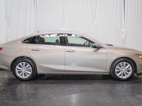 Used 2024 Chevrolet Malibu LT FWD image 4