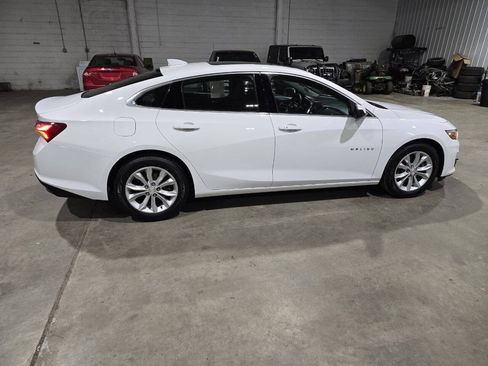 Used 2019 Chevrolet Malibu LT FWD image 15