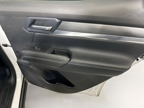 Used 2025 GMC Terrain Elevation image 28