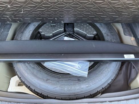 Used 2024 Toyota RAV4 Adventure image 12