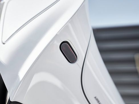 Used 2021 McLaren Elva image 41