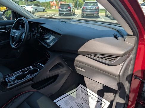 Used 2022 Buick Envision Essence w/ Sport Touring Package FWD image 18