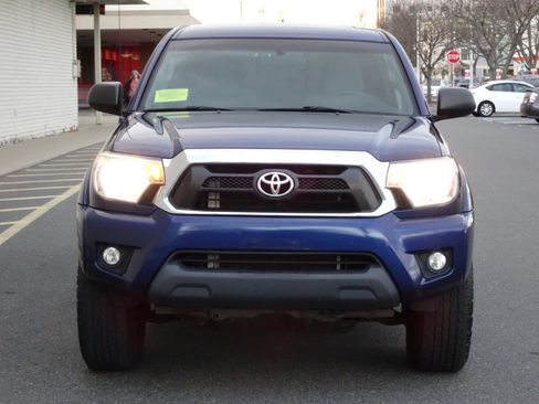 Used 2015 Toyota Tacoma 4x4 Double Cab image 2