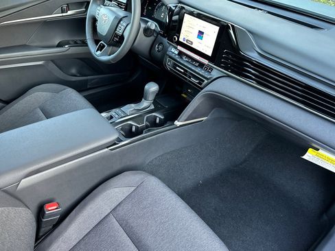 New 2026 Toyota Camry LE image 17