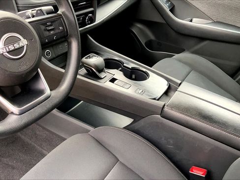 Used 2023 Nissan Rogue S FWD image 15