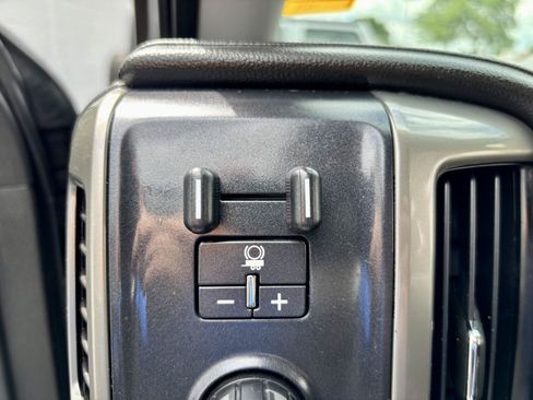 Used 2017 Chevrolet Silverado 1500 High Country AWD/4WD image 21