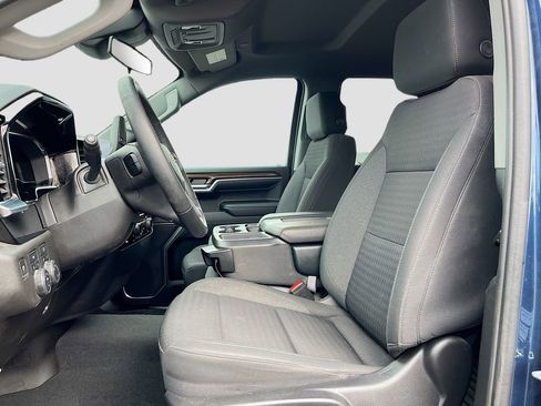 Used 2023 Chevrolet Silverado 1500 LT AWD/4WD image 19