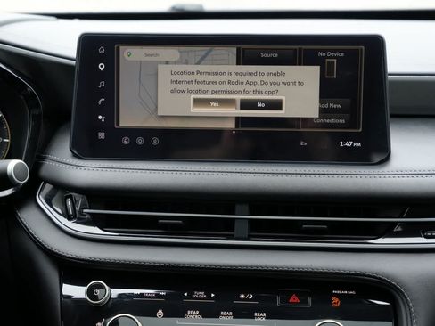 Certified 2026 INFINITI QX60 Luxe w/ Cargo Package FWD image 13