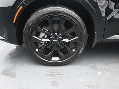 Used 2022 Kia Sorento SX image 12
