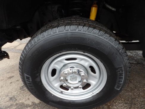 Used 2014 Ford F250 XL w/ Power Equipment Group image 5