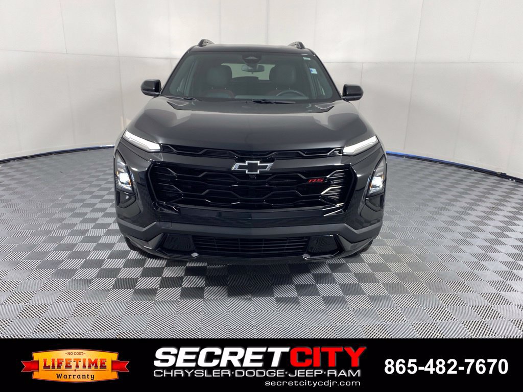 Used 2025 Chevrolet Equinox RS w/ Convenience Package III FWD image 2